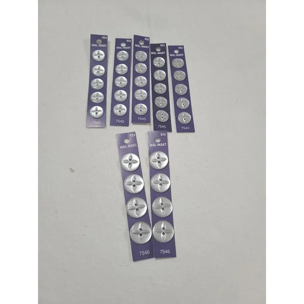 LeBouton Button Bundle Clear White Floral Cut 2 Pks 3/4